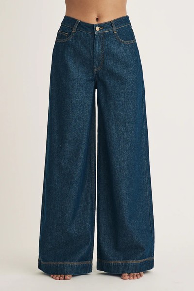 Super Wide Leg Jeans