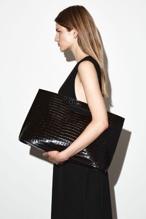 Folio Oversized Bag from COS 