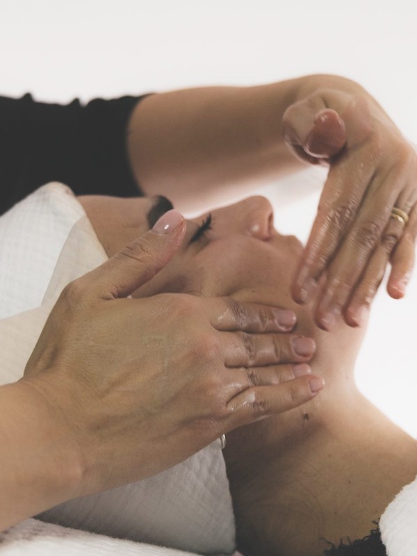 5 Top Facialists To Follow For Insider Secrets