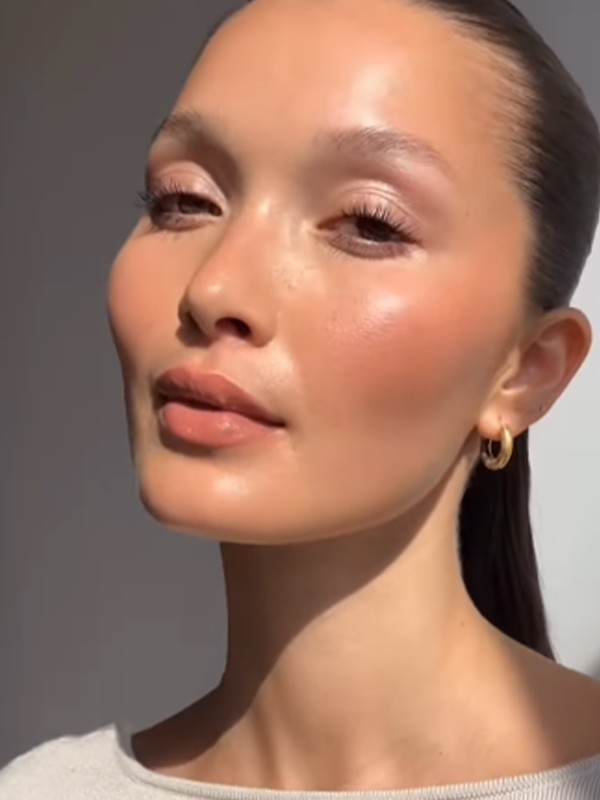 10 Make-Up Tips For Lit-From Within Skin
