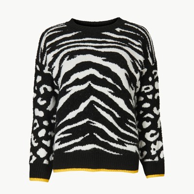 Animal Print Round Neck Jumper