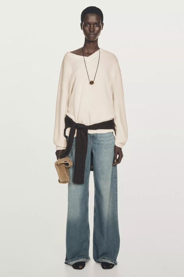 Knit 100% Cashmere V-Neck Sweater