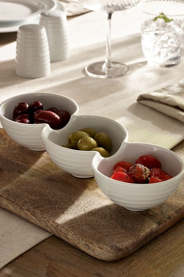 White Malvern Embossed Nibble Bowls