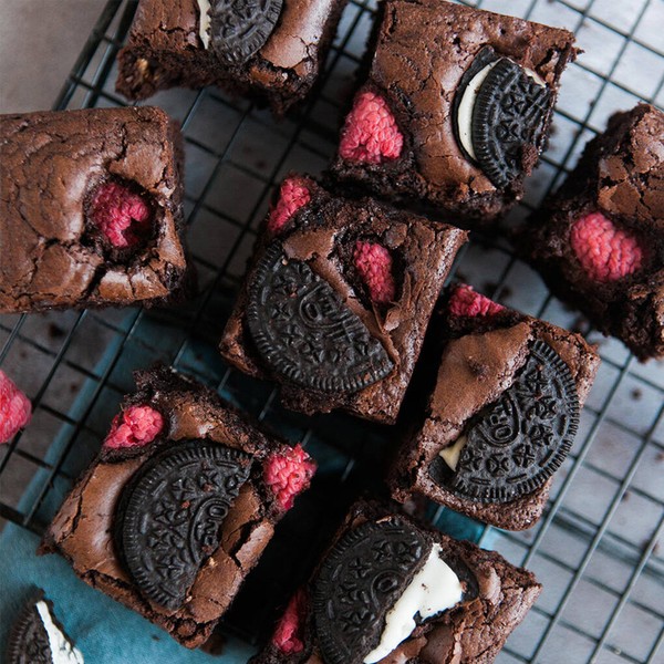 Oreo & Raspberry Brownie Bake Kit from Honeywell Bakes