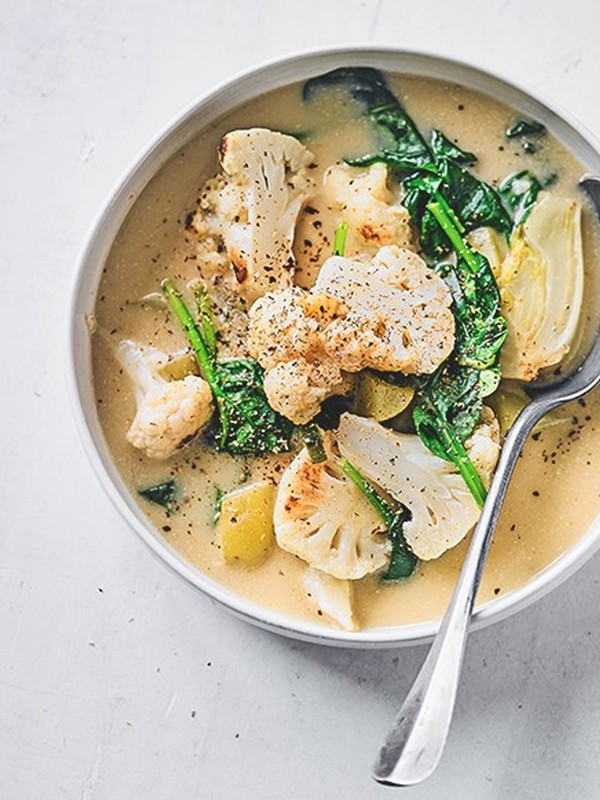 Chunky Cauliflower & Spinach Chowder