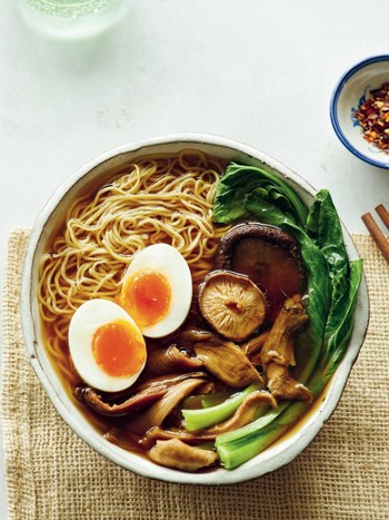 Quick Mushroom Noodle Soup