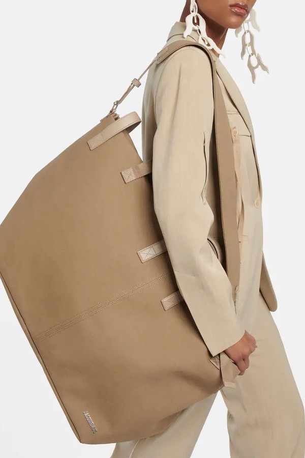 Le Sac À Linge Cotton Canvas Duffel Bag from Jacquemus