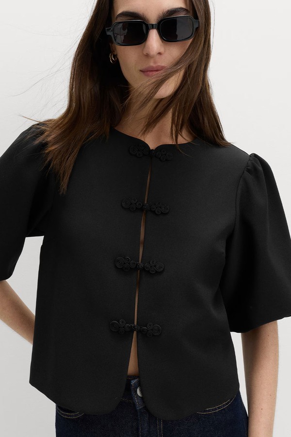 Knot Button Detail Puff Sleeve Top
