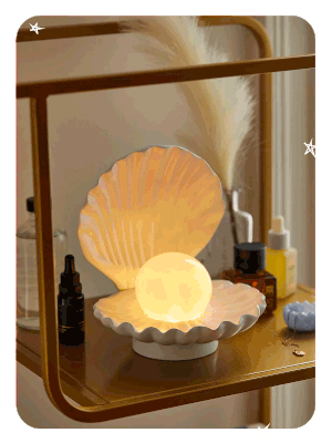Shell Table Lamp, £79 | Urban Outfitters