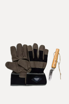 Garden Gloves & Root Lifter  from Gentlemen’s Hardware