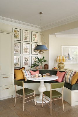 An Expert's Guide To Banquette Seating