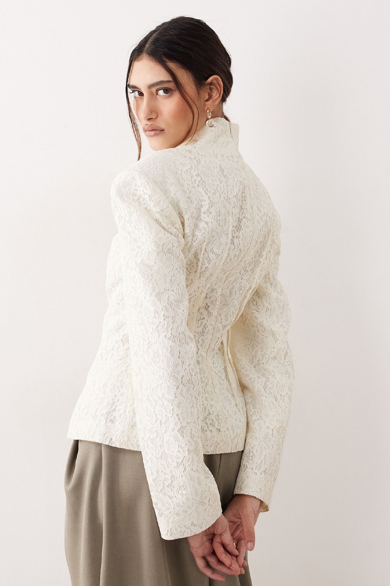 Textured Cinched Waist Blazer