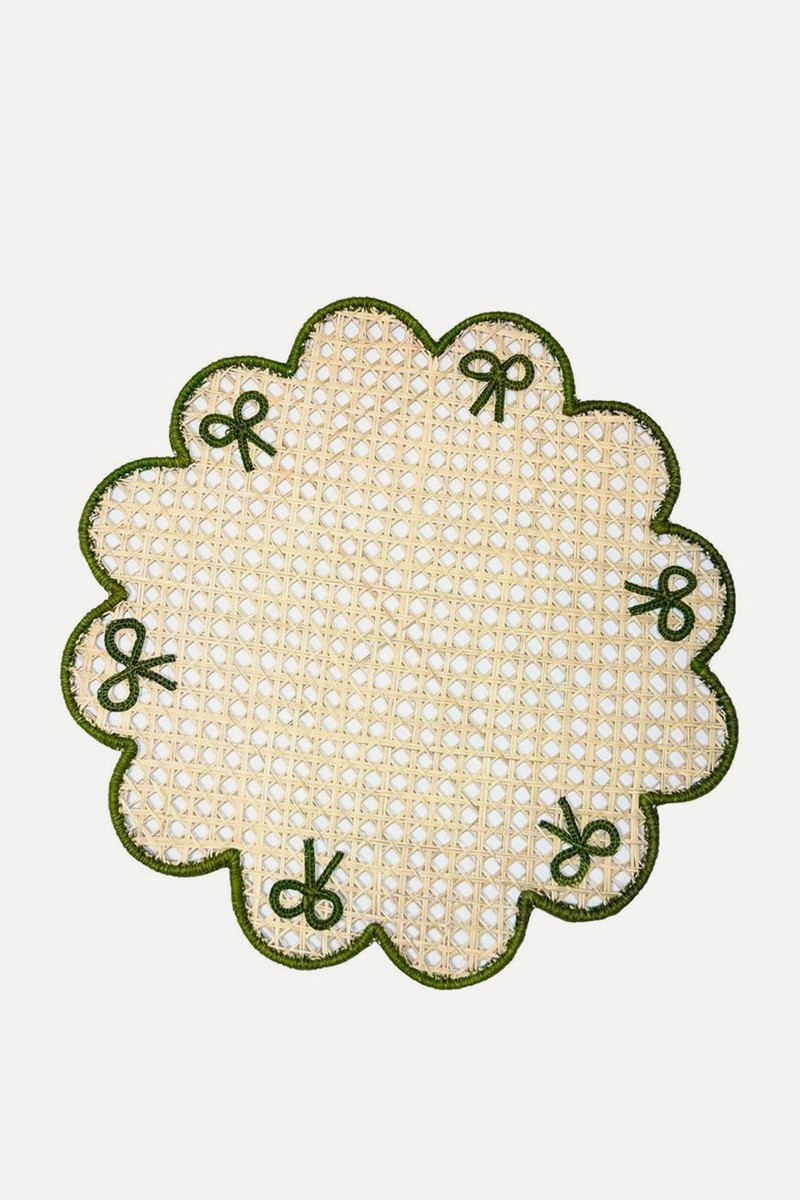 Bow Scalloped Placemat from Coro Cora