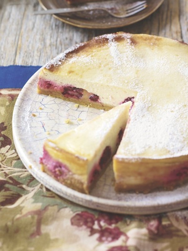 Baked Blackberry & Lemon Curd Cheesecake