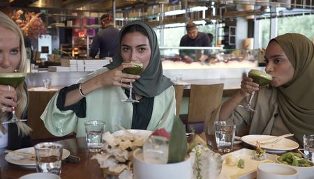 Yara Alnamlah Entrepreneur, Beauty Influencer & Saudi Spokeswoman