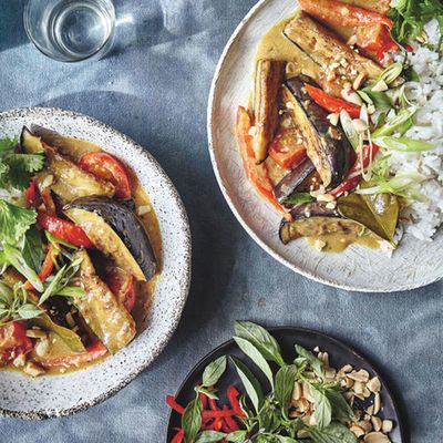 Aubergine & Peanut Curry 