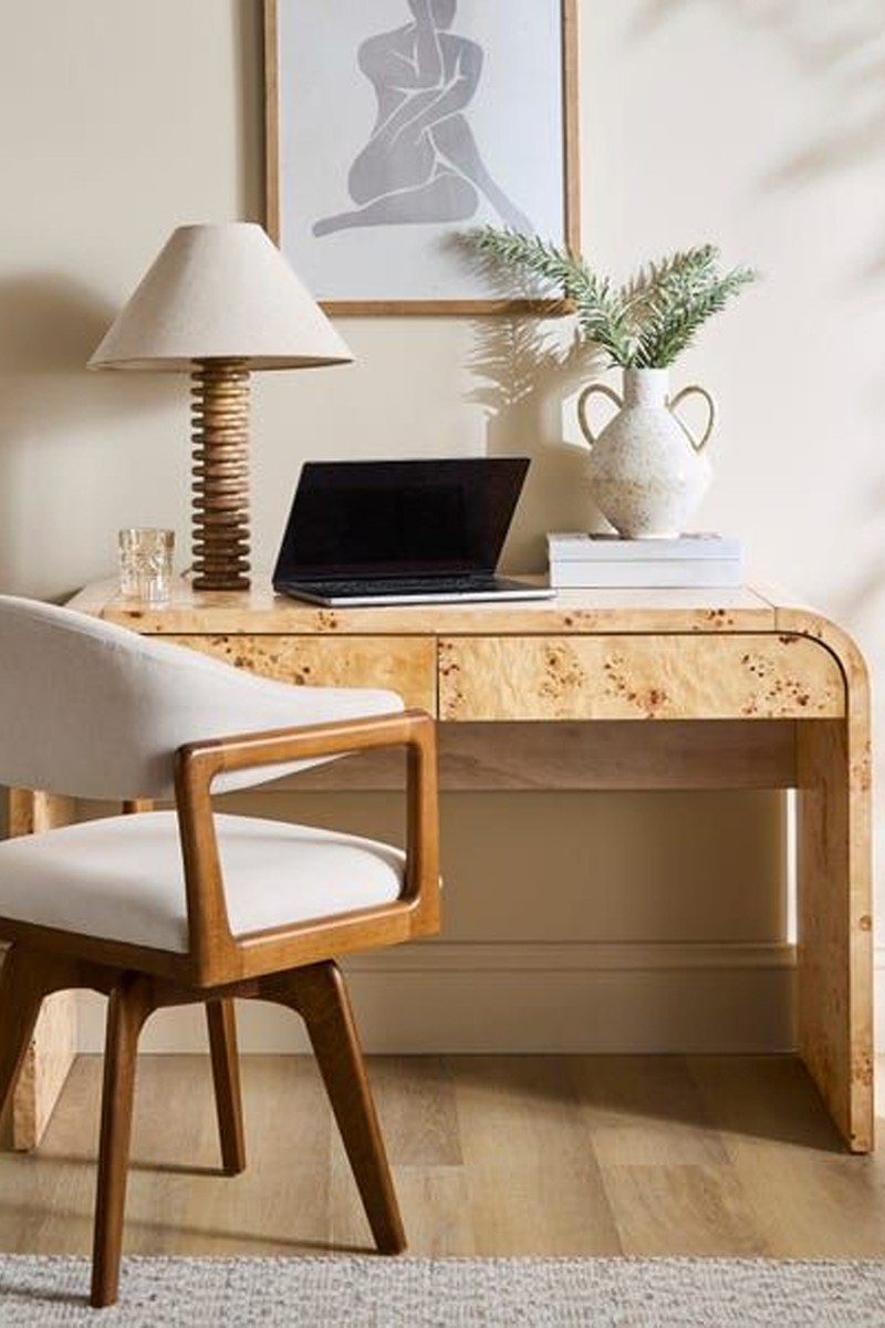 Seana Desk