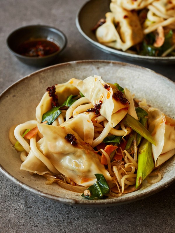 Yaki Udon with Vegetable Gyoza