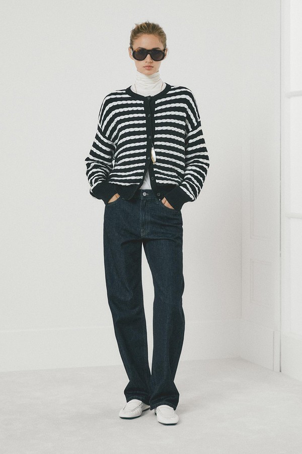 Mid-Rise Straight-Leg Jeans