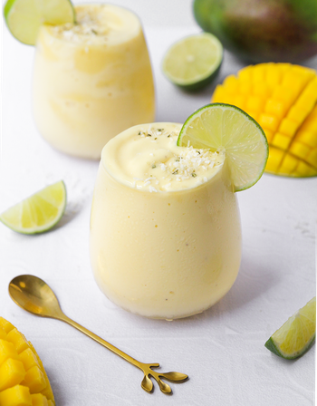 Mango, Coconut & Lime Smoothie