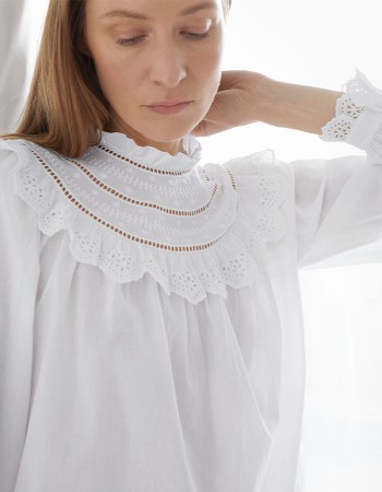 A-Line Ruffle Embroidery Blouse