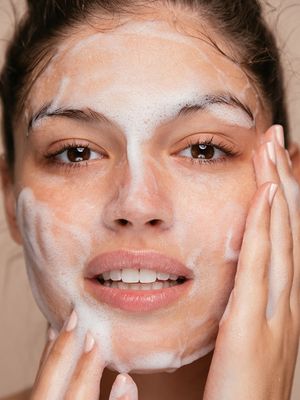 6 Types Of Facial Cleanser Explained