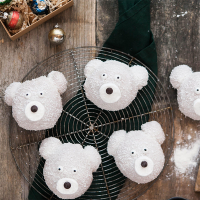 Polar Bear Bun Baking Kit from Honeywell Bakes