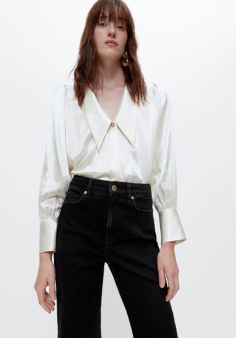 V-Neck Satin Shirt from Uterque