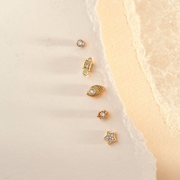 Star Diamond Stud Earrings 