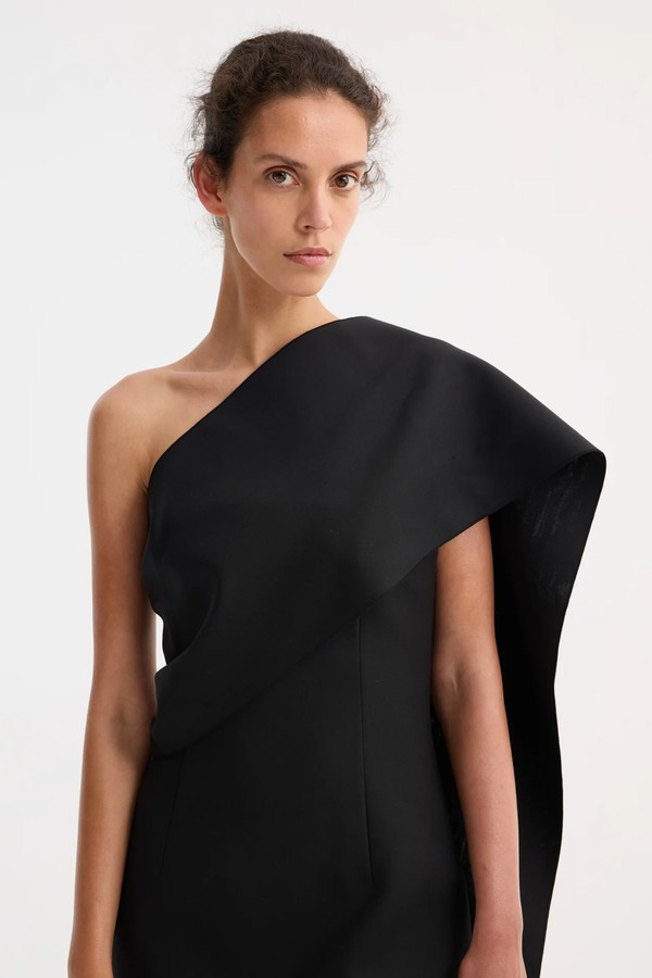 Short Sculptural Sash Dress from Róhe