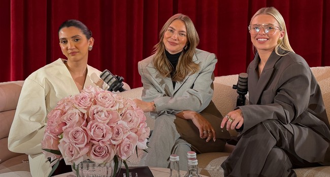 The Secret To A Successful TV Reboot, ‘Fourth Wing’ News & Miley Cyrus’ New Favourite Lip Launch?