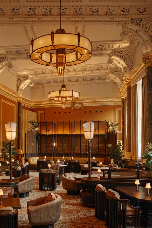 THE MIDLAND GRAND DINING ROOM