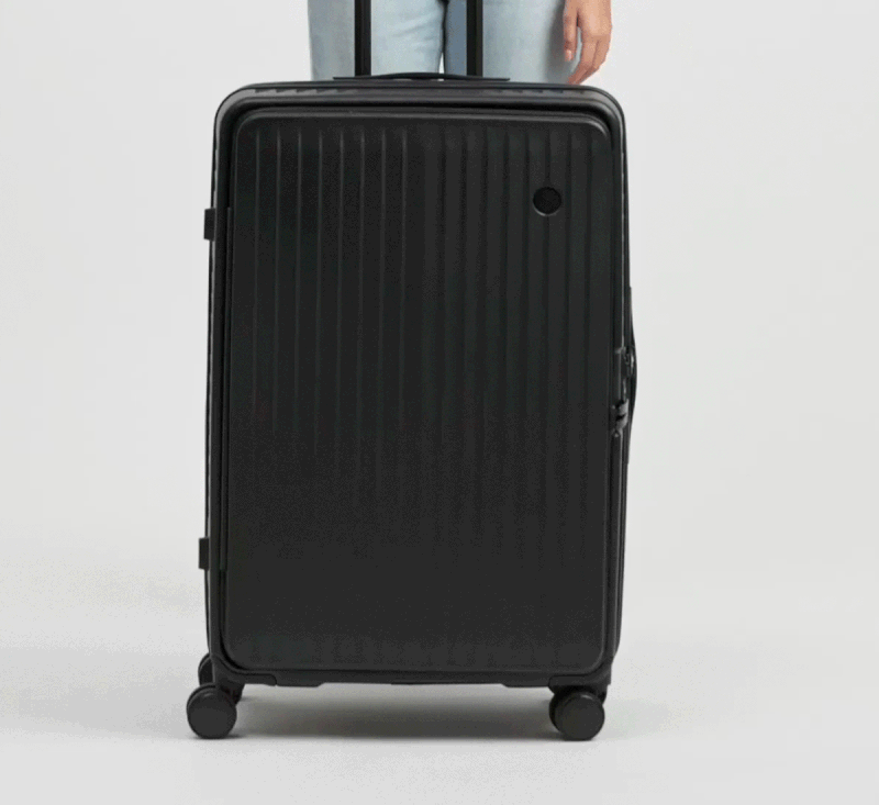 Venture Dual Open Medium Suitcase