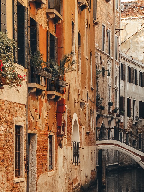 9 Cool Travel Operators To Know