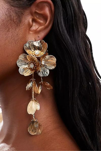 Drop Earrings With 3d Floral Design