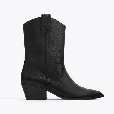 Leather Gaucho Ankle Boots from Uterque