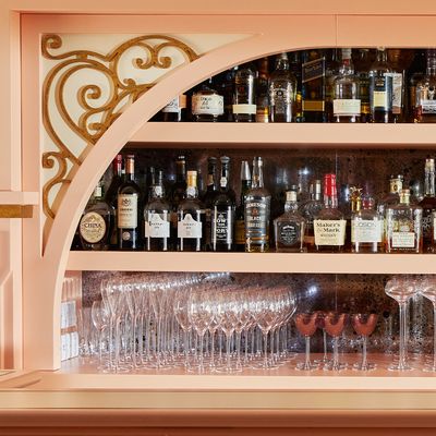 7 New London Bars Worth A Visit