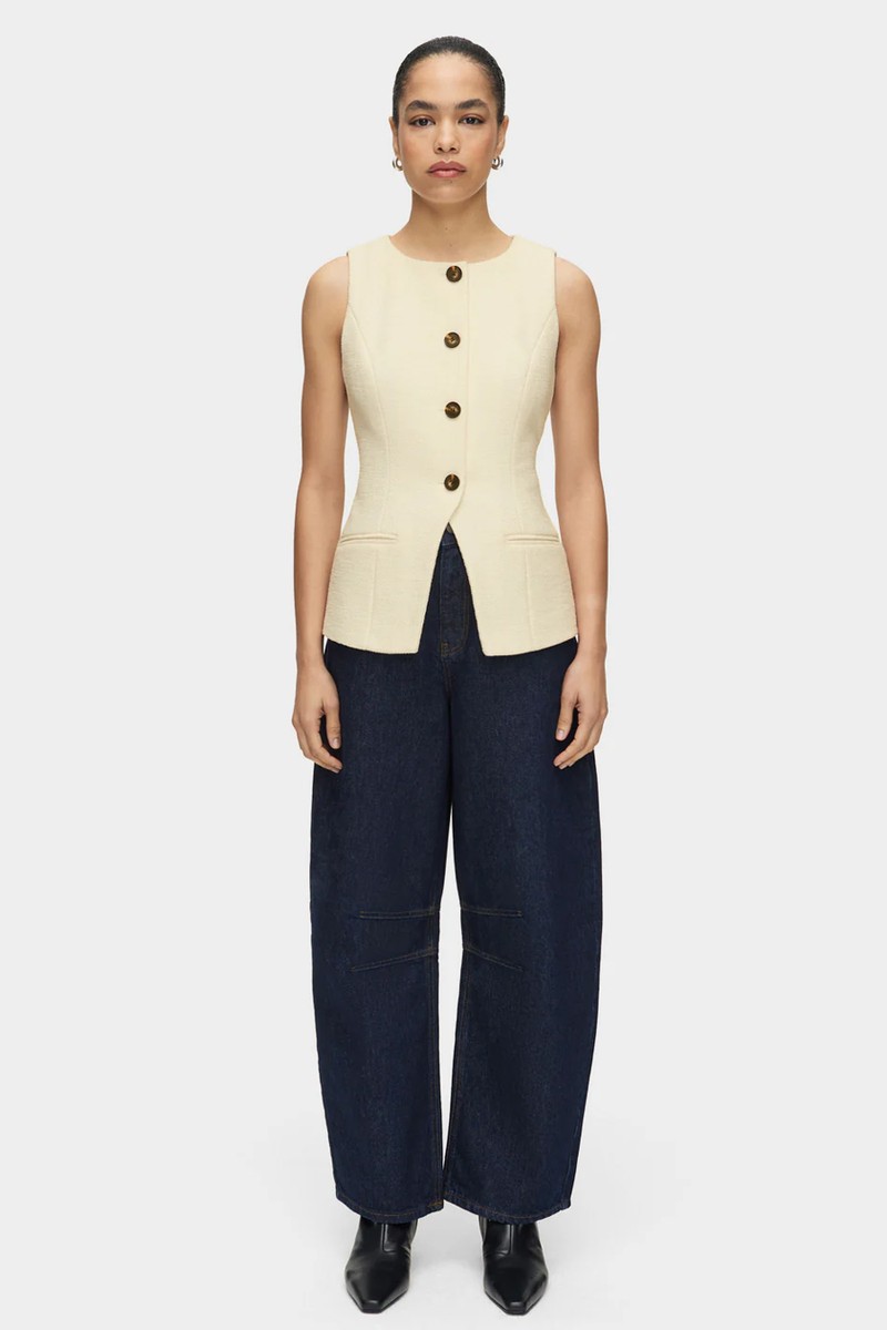 Leo Long Boucle Waistcoat from Aligne