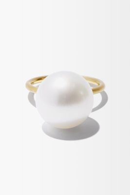 Pearl & 18kt Gold Ring from Irene Neuwirth