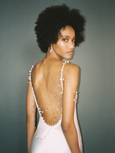 GALVAN LONDON Is The Modern Brand For Elegant Brides