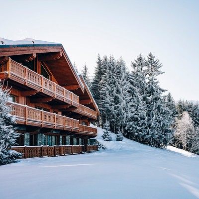 5 Ultra-luxe Ski Homes You Can Rent Right Now for the Holidays on Airbnb