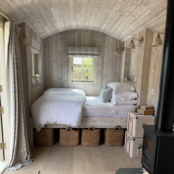 A Look Around Bee Osborn’s Shepherd’s Hut 