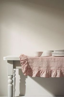 Truly Linen Ruffle Table Cloth
