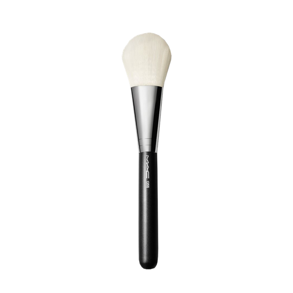 135s Large Flat Powder Brush