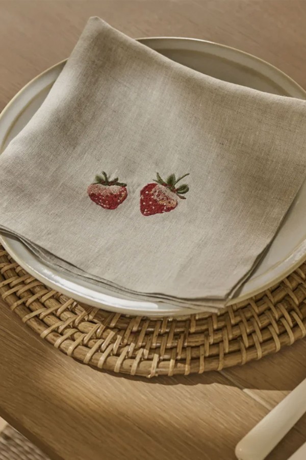 Set Of 4 Strawberry Linen Embroidered Napkins from Neptune