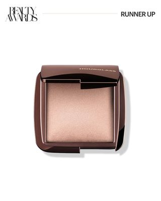Ambient Lighting Finish Powder  from Hourglass 