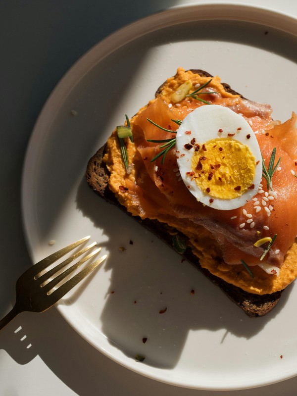 What To Eat & What To Avoid If You Have ADHD