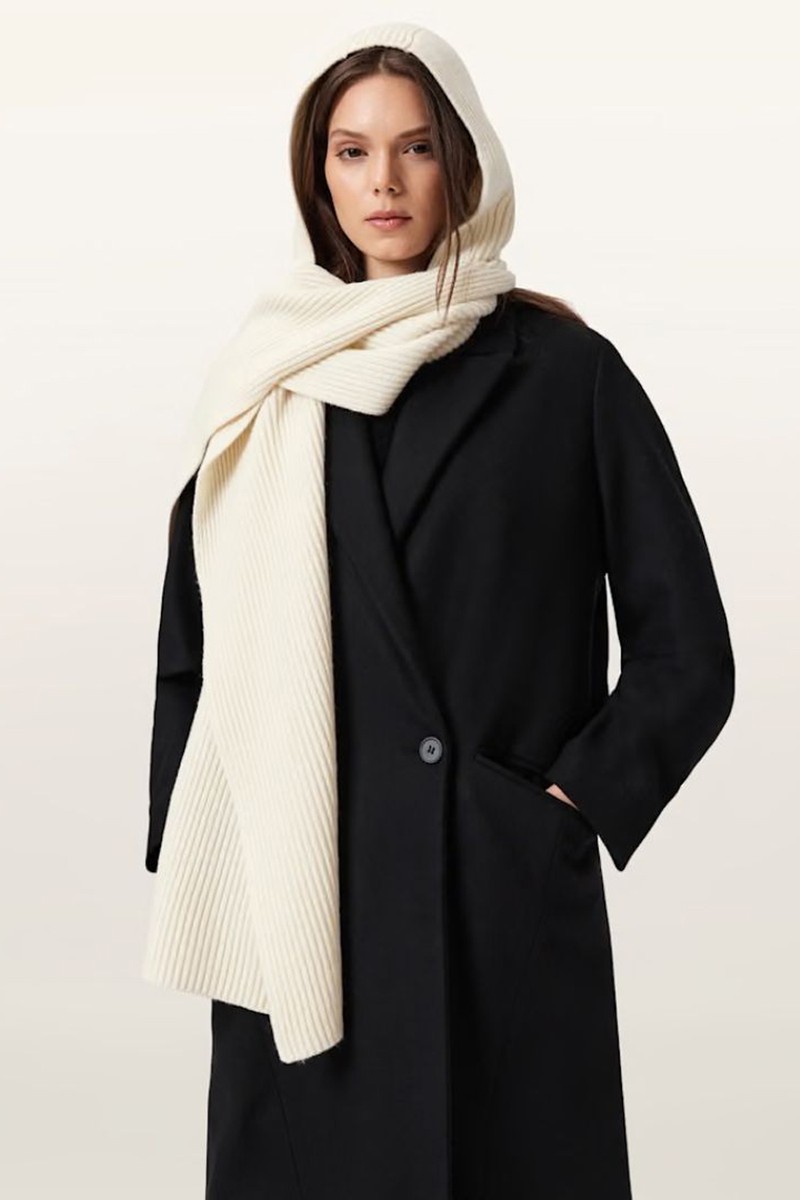 Wren Hooded Wool Scarf