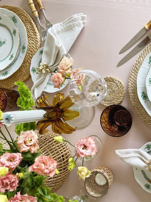 How To Set A Beautiful Easter Table
