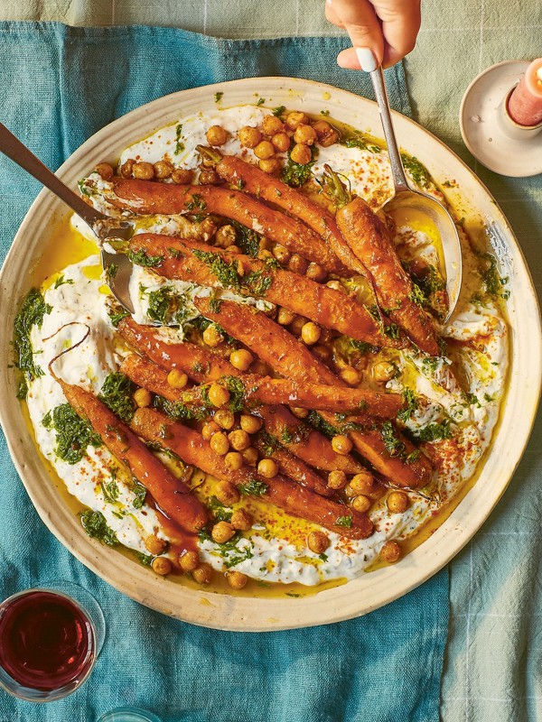 9 Family-Style Sharing Recipes To Make This Summer 